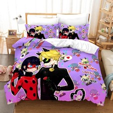 Roter Marienkäfer Superheldin