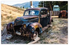 Wallario Teppich Fußmatte ab 50x70cm -Motiv Rostiger Oldtimer Schrottplatz Auto