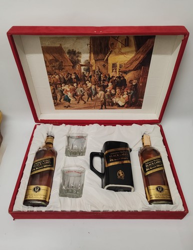 Johnnie walker black label - johnnie,