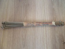 25 Fahrradspeichen mit Nippeln, Speichen, Silber, 261 mm