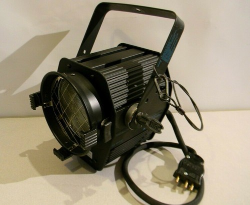Strand fresnel light - strand,