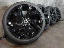 VW Golf 8 5H R GTI GTD Bergamo Alufelgen Winterreifen 225/40 R 18 5H0601025AE