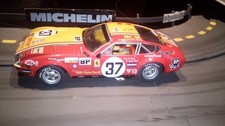Slot car ferrari - 365, gtb4