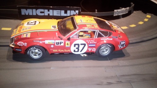Slot car ferrari 365 - car,