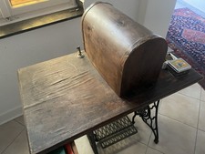 Singer Nähmaschine mit Tisch