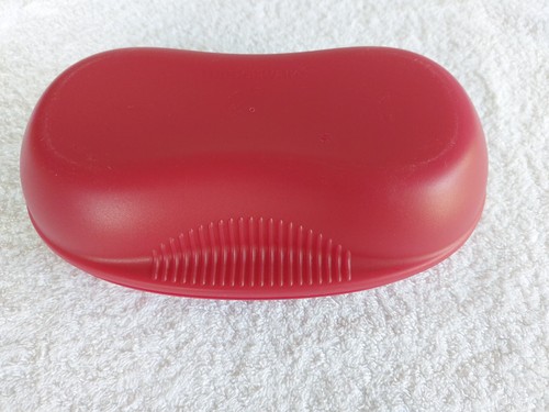 Tupperware - ,
