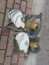 2x DDR NVA Gasmaske
