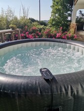 Whirlpool MSpa OTTOMAN 6 Personen aufblasbar Pool Wellness Spa Ø204x70cm