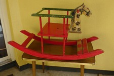 Altes Holzschaukelpferd