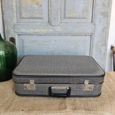 B5461 Alter Reisekoffer um
