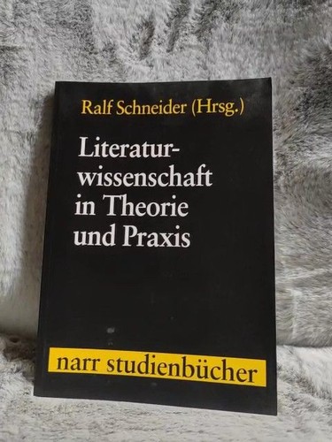 Literaturwissenschaft - , in
