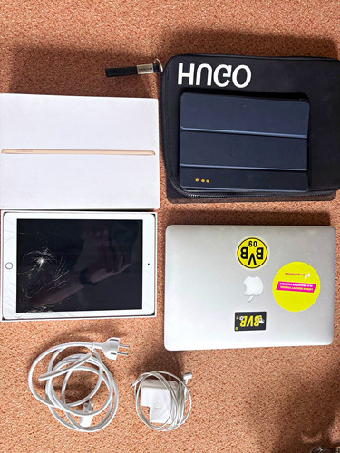 Apple macbook air - air, ipad