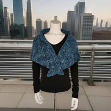 Schulter Tuch Dreieckstuch Blau Handarbeit Gehäkelt Unikat 