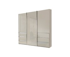 Kleiderschrank