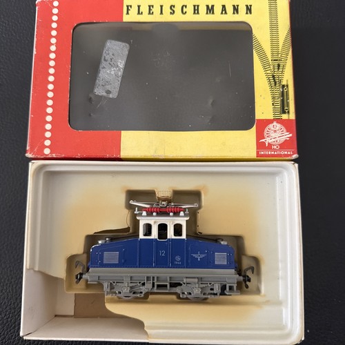 Fleischmann lok 4305 in - lok,