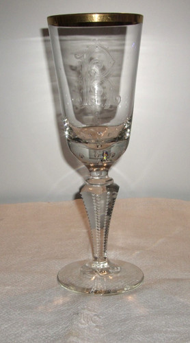 Antikes pokalglas mit - antikes,