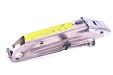 Bordwerkzeug VW Golf IV 4 Passat Vento Audi A3 A4 A6 Wagenheber 8L0011031A KFZ