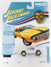 Johnny Lightning Chase 1:64