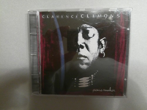 Clarence clemons peacemaker - clarence,