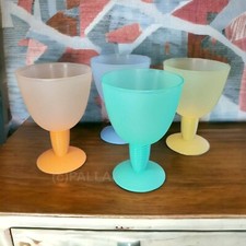 TUPPERWARE JUNGE WELLE DESSERT-BECHER SET (4 STÜCK) 330 ML MEHRFARBIG