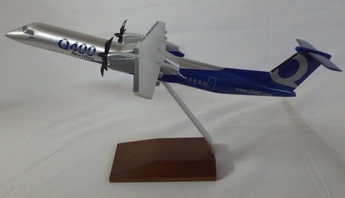 Skymarks bombardier q400 - bombardier,