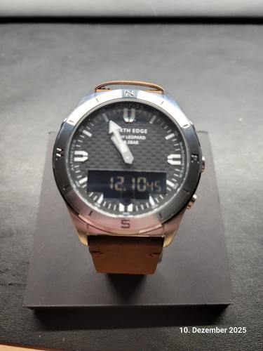 North edge uhr - ,