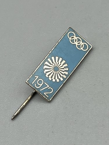 1972 olympia vintage pin - olympia,