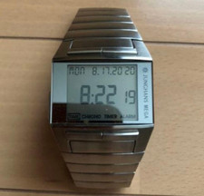 Junghans Mega 1000 Quarz