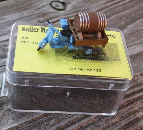 Piaggio ape mit faß ladung - ape,