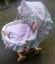 Puppenstubenwagen Korbgeflecht