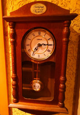 Wanduhr Pendeluhr Holz H= 43 cm B=24cm T=9cm