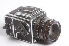Hasselblad 503CX + Carl Zeiss Planar CF 2,8/80 T* + A12 Magazin