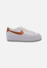 Nike Blazer Low Platform Ess Damenschuhe Sport Freizeit Sneaker Weiß DQ7571 100