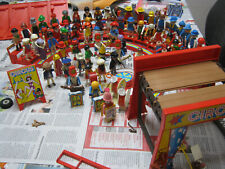 Playmobil Sammlung tw. Zirkus incl. 1  Zirkuswagen und  ca. 80 Figuren