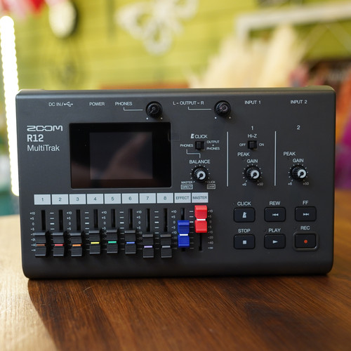 Zoom r12 track - zoom, 8