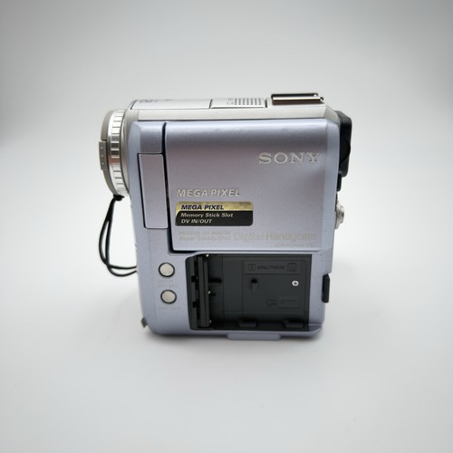 Sony dcr pc105e - dcr-pc105e, pal