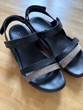 neuw. Sandalen von Ecco