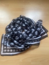 wunderschönes Halstuch Totenkopfmotiv in schwarz weiß zu verkaufen