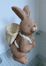 Oster Deko - Keramik / Ton - OSTERHASE mit Korb- Sehr Gut /ca. 23,5 cm