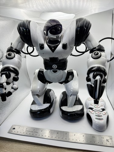 Wowwee robosapien grosser - wowwee,