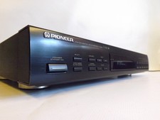 Pioneer F-104 FM/AM Tuner