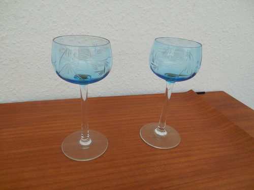 Alte weingläser römer blau - weingläser,