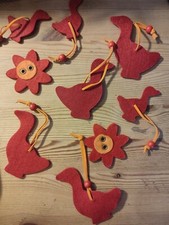 Frühlingsdekoration Filz Deko Hänger Gänse Blumen rot 9-teilig