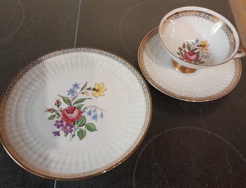 Sammeltasse blumendekor - sammeltasse,
