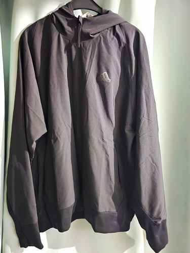Adidas e - adidas, z.n.e