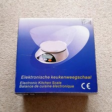 Elektronische Küchenwaage, mit Waagschale 5kg/1g; (KAUM) GEBRAUCHT !!!