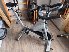Tomahawk S Series Indoor Bike - Studioqualität, silber  Neupreis 1599,-€