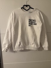 weißes Sweatshirt mit