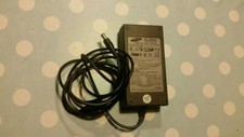 Original Samsung Netzteil 14V - 3.0 A,