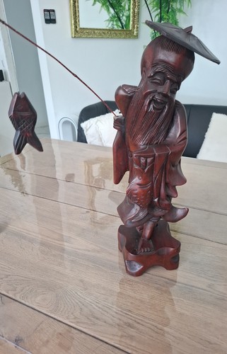 Handgeschnitzte holzfigur - handgeschnitzte,